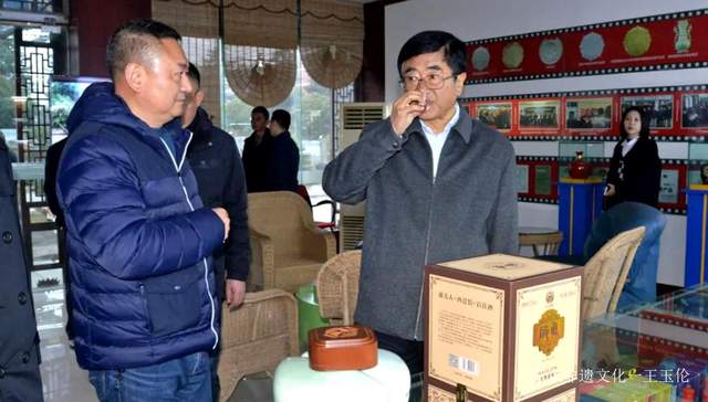 慕德贵：希望贵州湄窖要充分发挥老牌名酒和酱香产区的两大优势