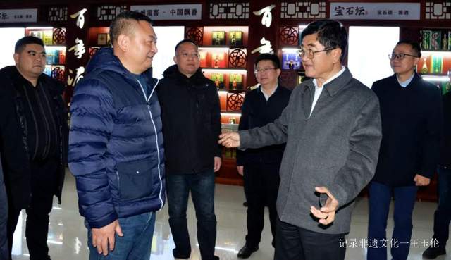 慕德贵：希望贵州湄窖要充分发挥老牌名酒和酱香产区的两大优势