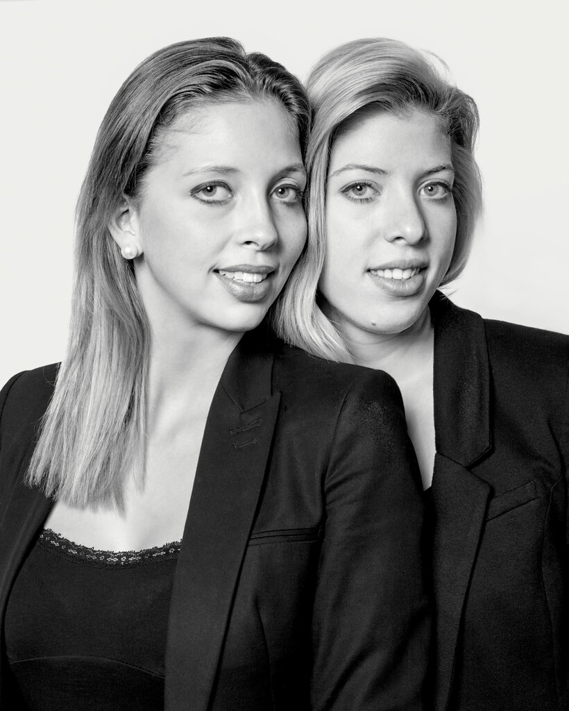 安娜-玛丽亚·坦塔和海伦娜·乔斯，2013年摄于慕尼黑。
