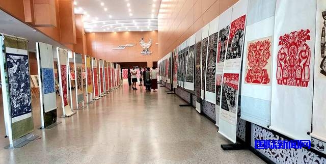 《贵州剪纸》微刊：采风团在从江县举办剪纸作品展