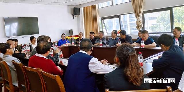 福泉市举行“四月八”畲族文化节活动重要筹备会议
